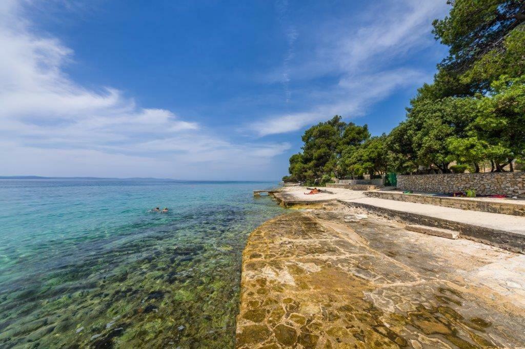 Apartmani Paradise Petrcane Bagian luar foto