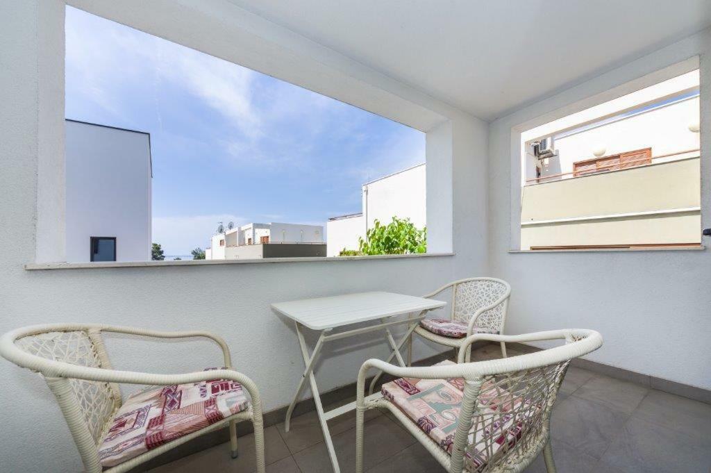Apartmani Paradise Petrcane Bagian luar foto