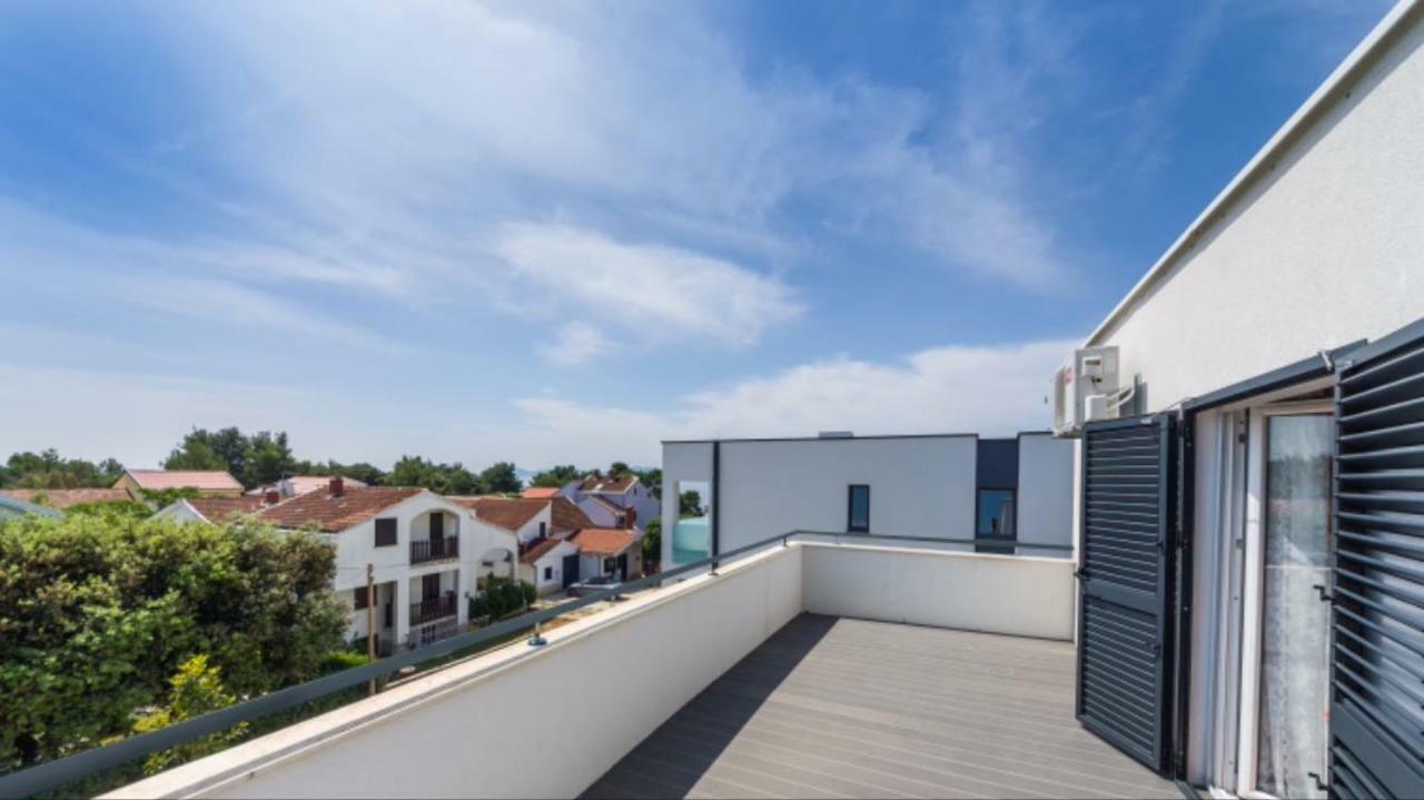Apartmani Paradise Petrcane Bagian luar foto
