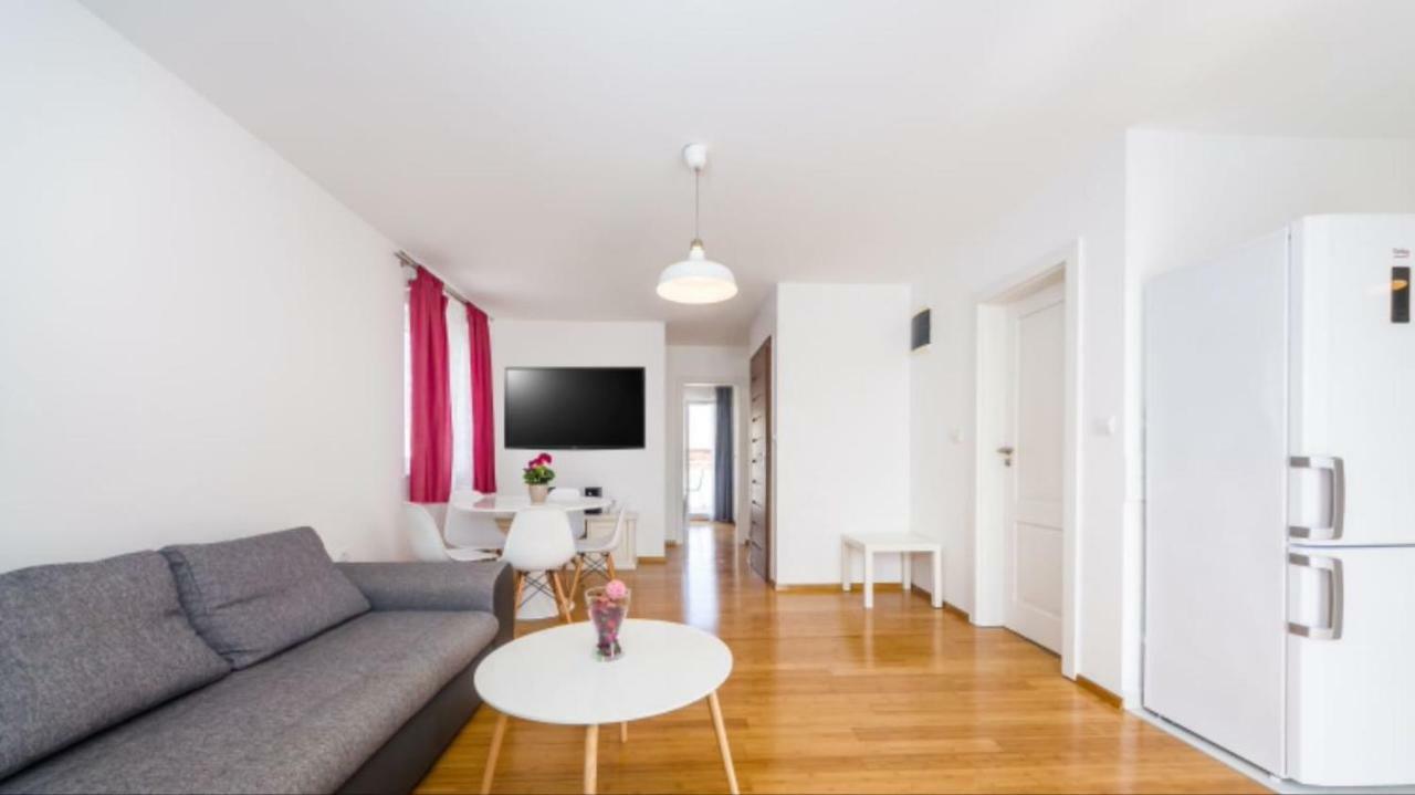 Apartmani Paradise Petrcane Bagian luar foto