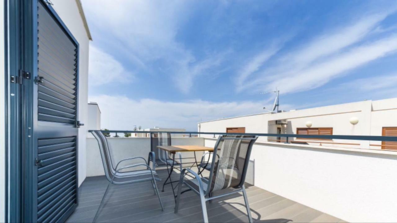 Apartmani Paradise Petrcane Bagian luar foto