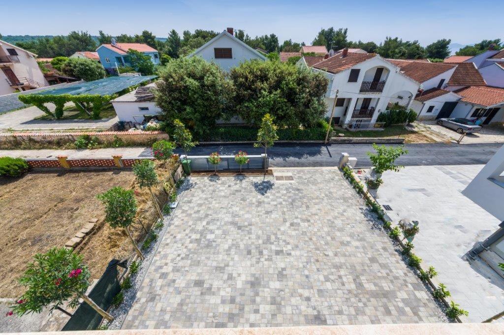Apartmani Paradise Petrcane Bagian luar foto
